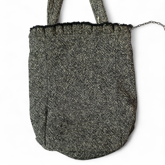 Grey/Tweed Tote Bucket Bag with Heart Shaped Coin Purse - Picture 3 of 3